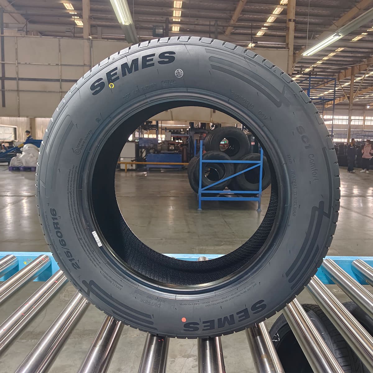 12.00 R20 轮胎